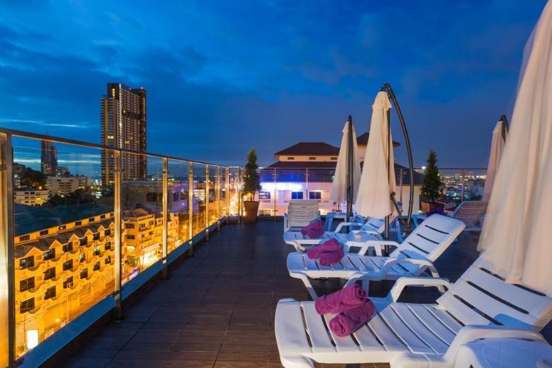 Hotel Zing Pattaya Exterior photo